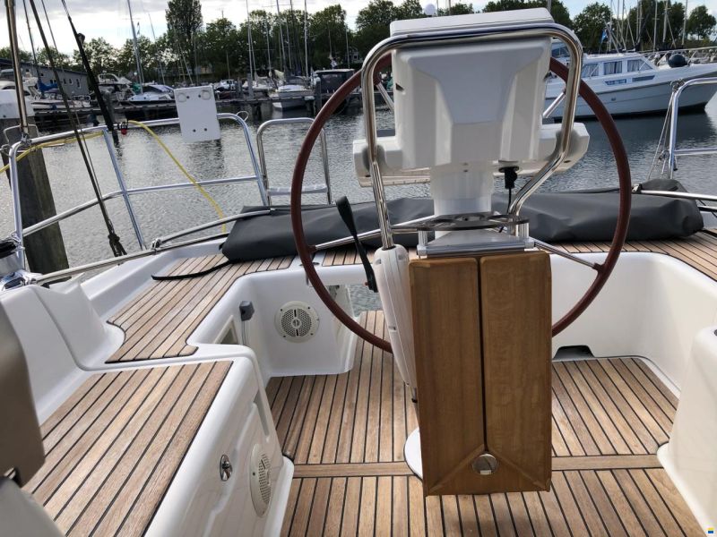 Beneteau Oceanis 34
