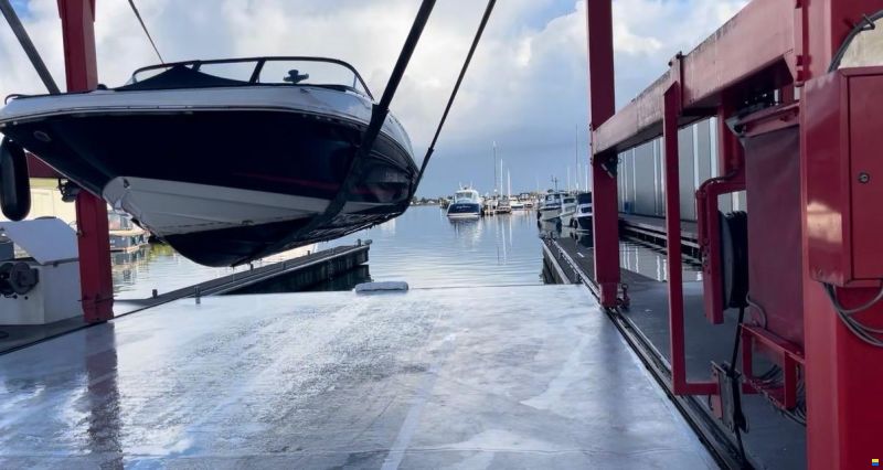 Bayliner VR5