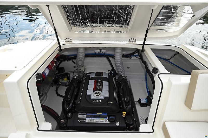 Bayliner VR5 Cuddy IB