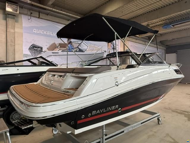 Bayliner VR5 Cuddy IB
