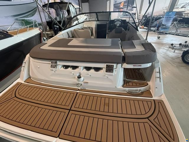 Bayliner VR5 Cuddy IB