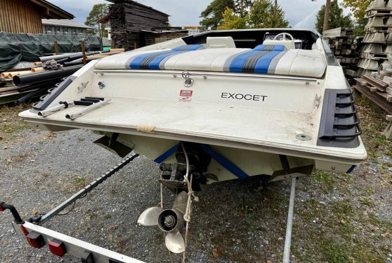 Wellcraft Scarab Excel 28