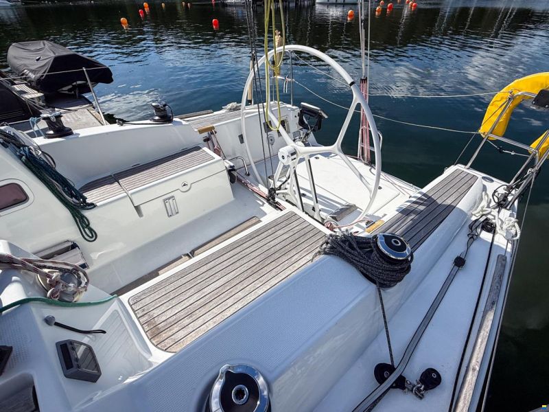 Beneteau First 30