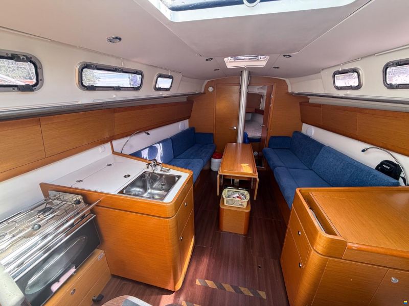 Beneteau First 30