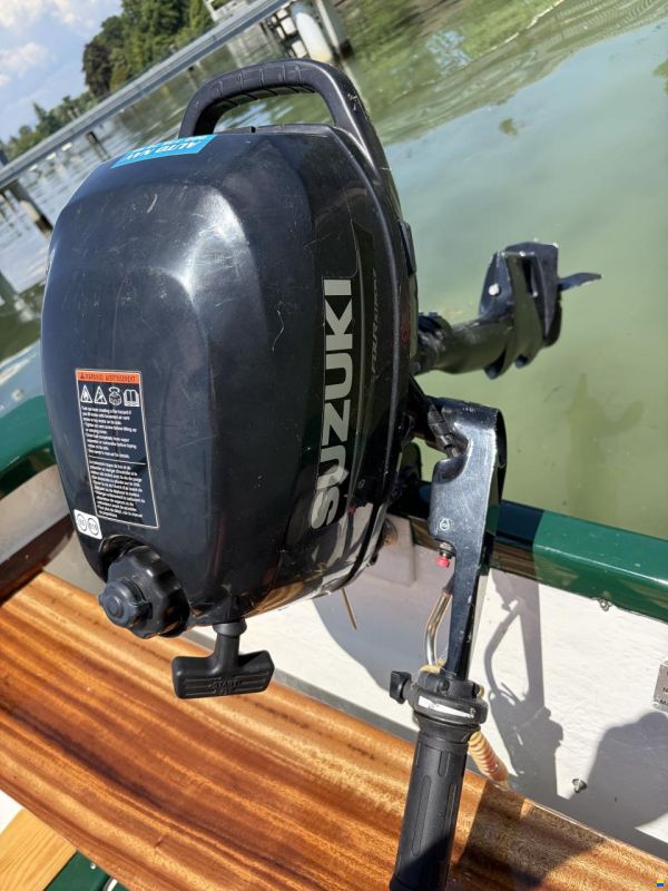 Suzuki A vendre moteur hors-bord Suzuki 2.5 hp
