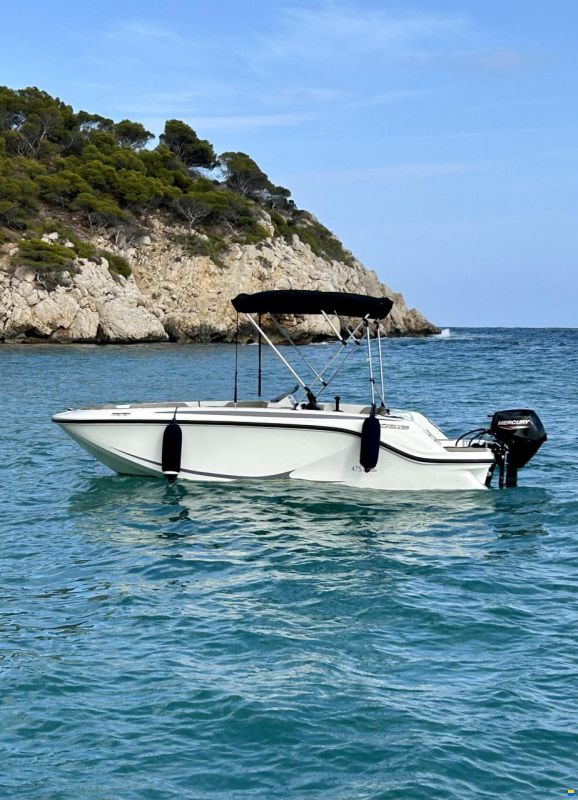 Quicksilver Axess 475