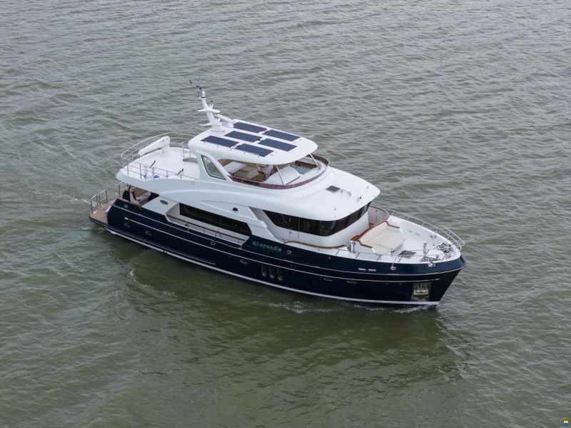 Selene 68 Explorer