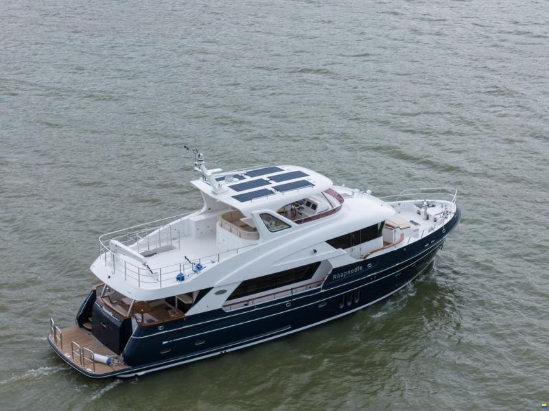 Selene 68 Explorer