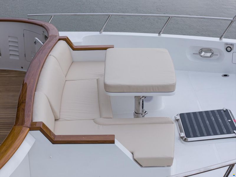 Selene 68 Explorer