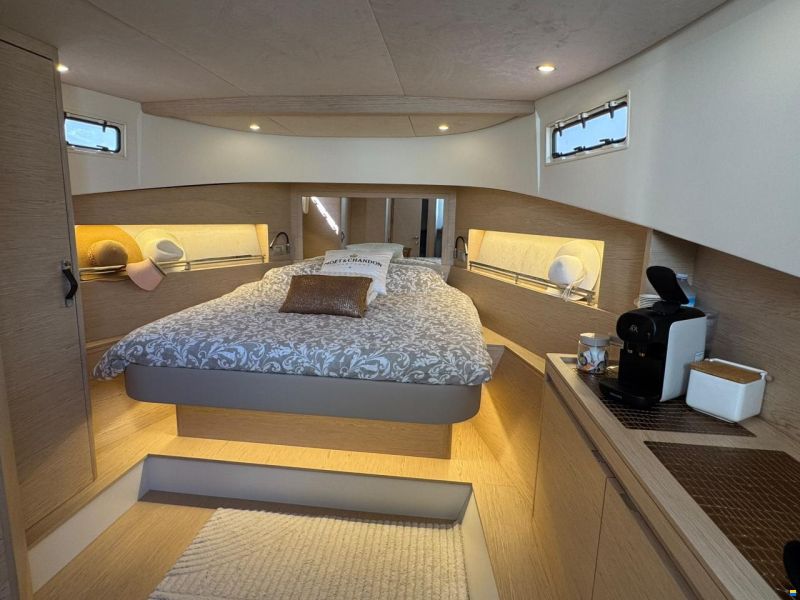 Solaris Yachts SP 44 Open