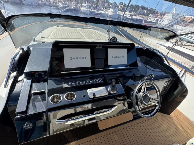 Solaris Yachts SP 44 Open