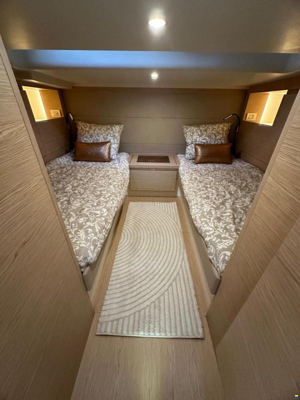 Solaris Yachts SP 44 Open