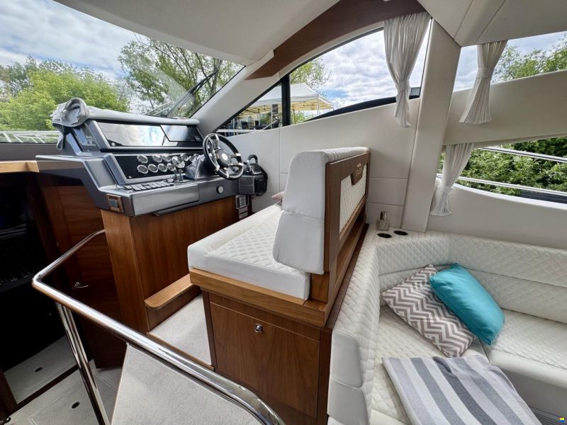 Galeon 380 Fly