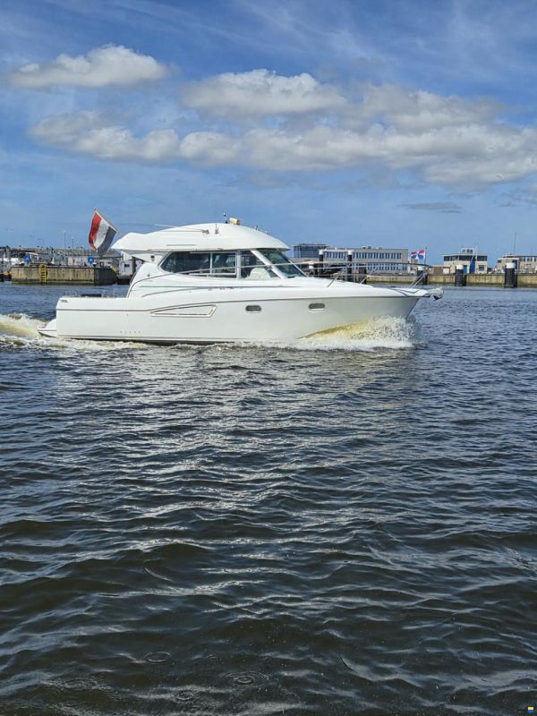 Jeanneau Merry Fisher 925