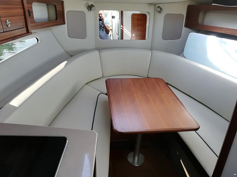 Sea Ray 265
