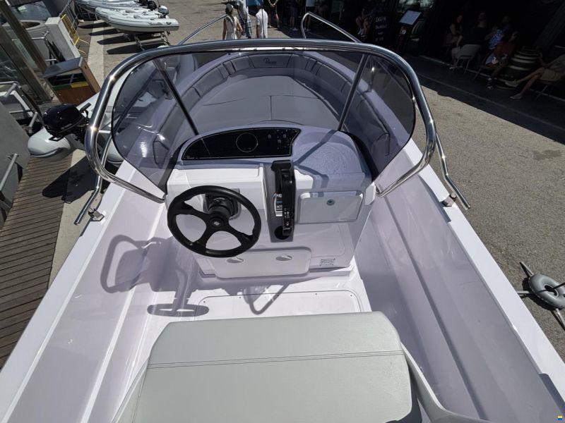 Ranieri Voyager 19 S