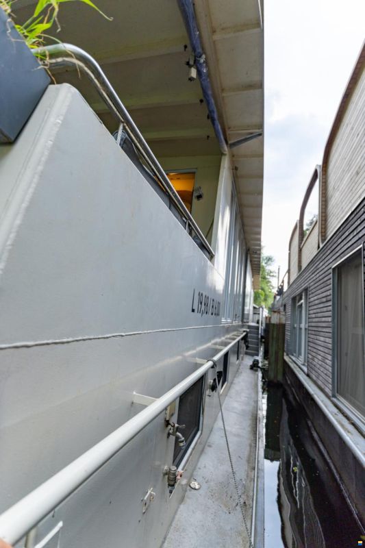 Hausboot Wohnschiff XXL 2 Stock 19,96 x