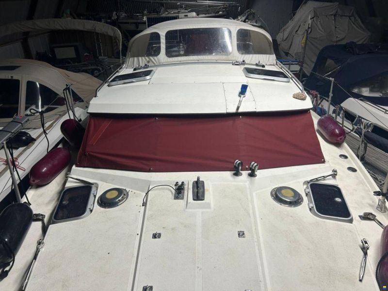 Moody Eclipse 33