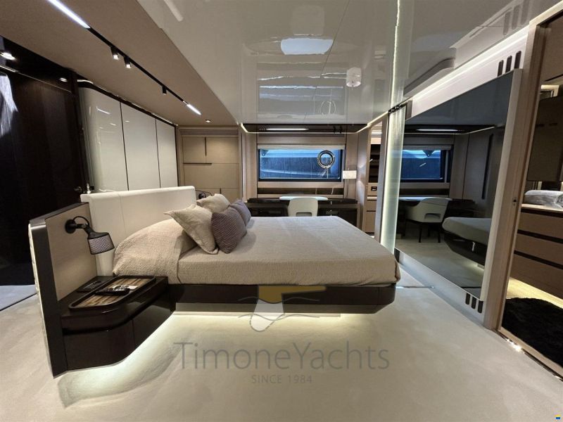 Azimut S10