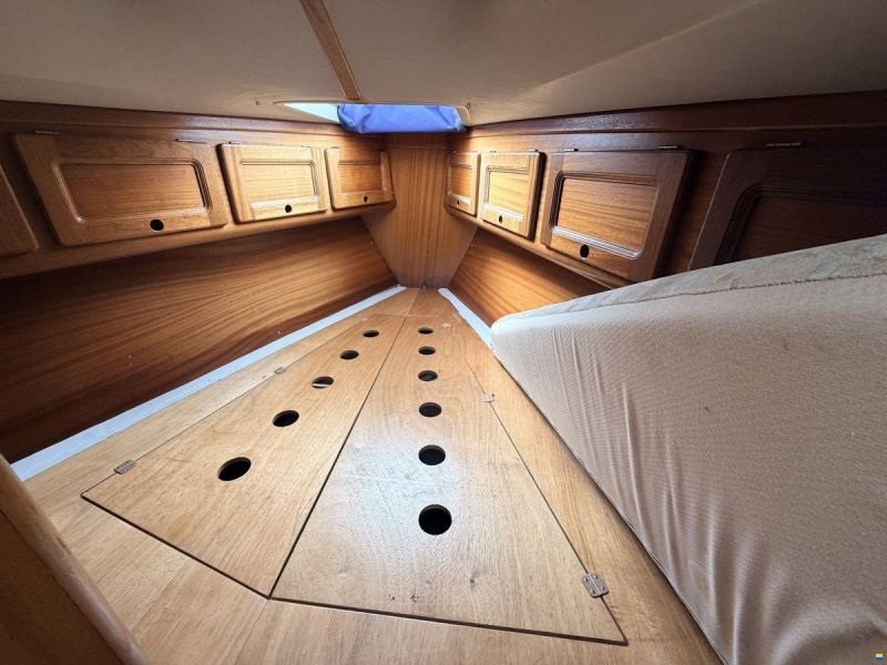 Bavaria 350 Lagoon