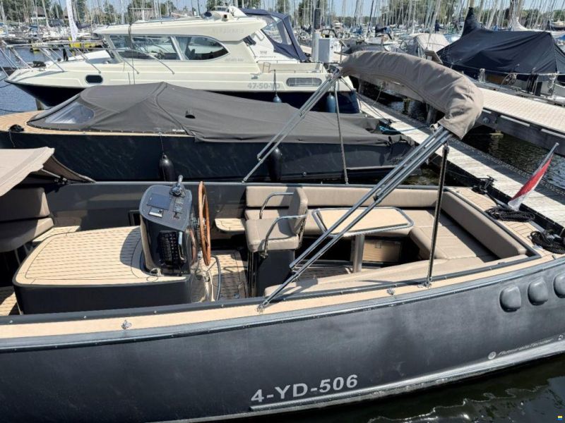 AdmiralsTender C28