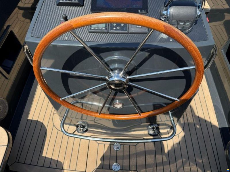 AdmiralsTender C28