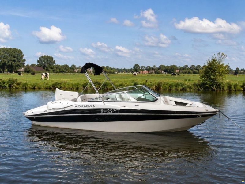 Four Winns H240