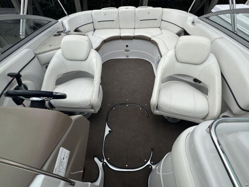Four Winns H240