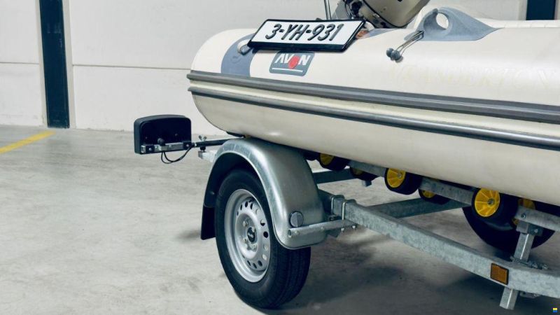 Avon 315 RIB