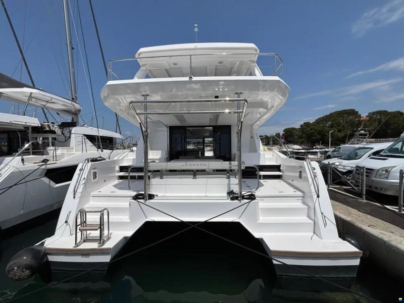 Leopard 40 Powercat
