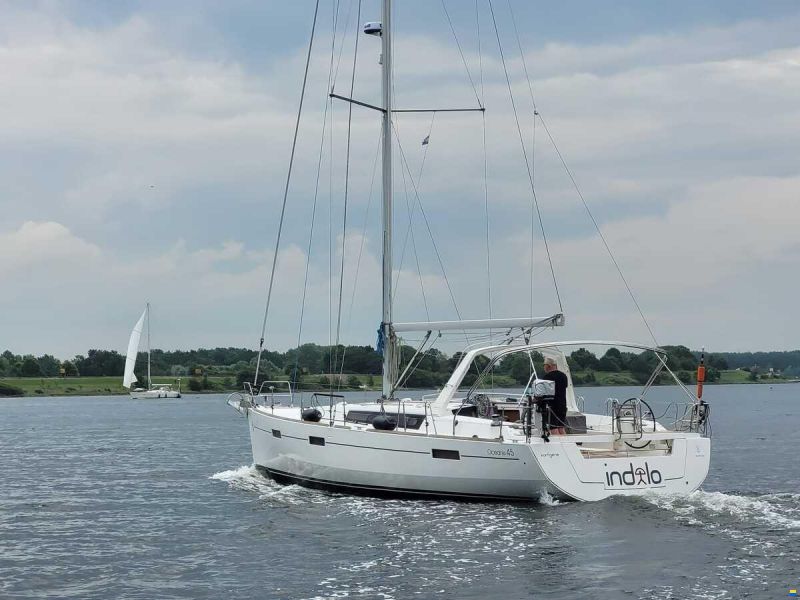 Beneteau Oceanis 45