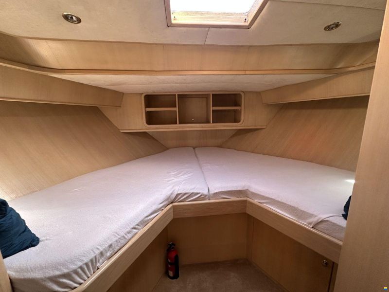 Valk Vitesse 48
