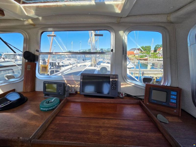 Fisher 25