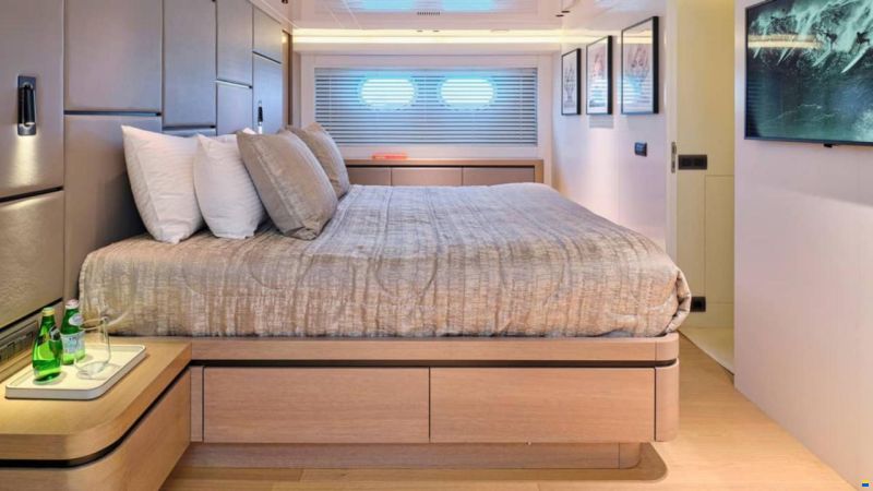 Admiral Yachts 25M