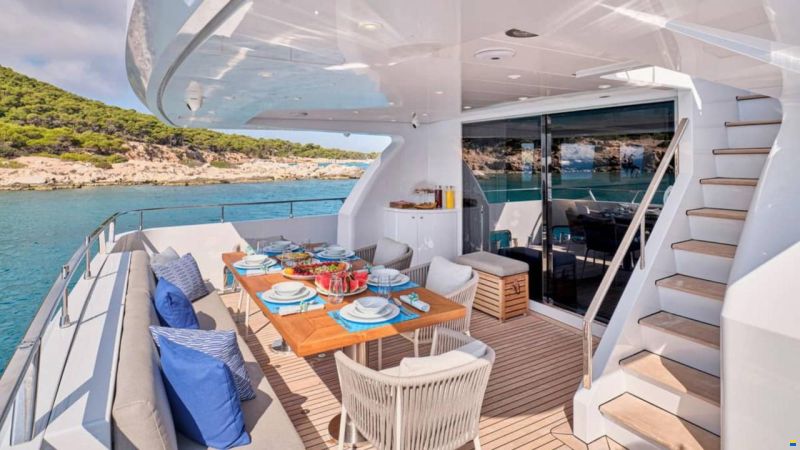 Admiral Yachts 25M