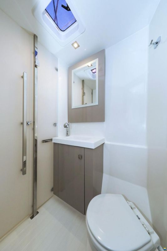 Fountaine Pajot Astrea 42