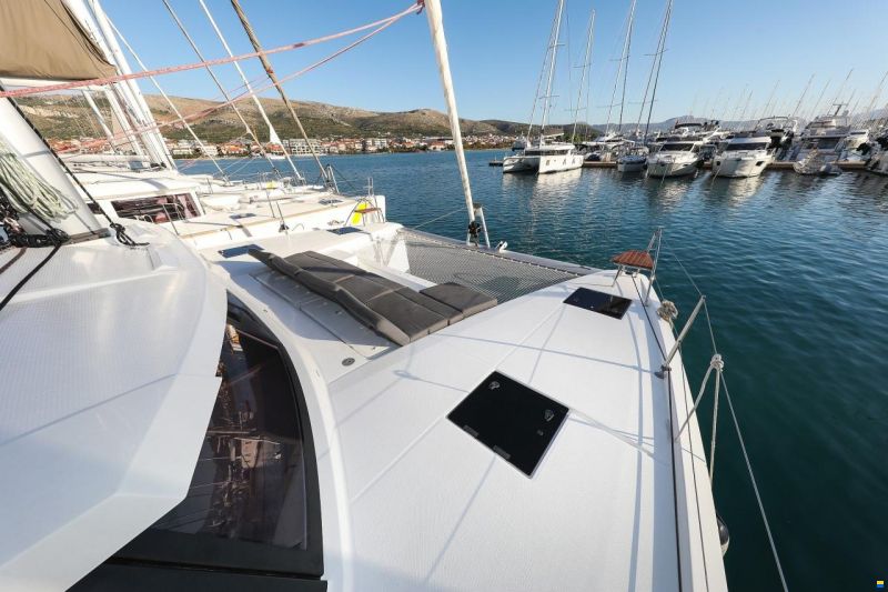 Fountaine Pajot Astrea 42