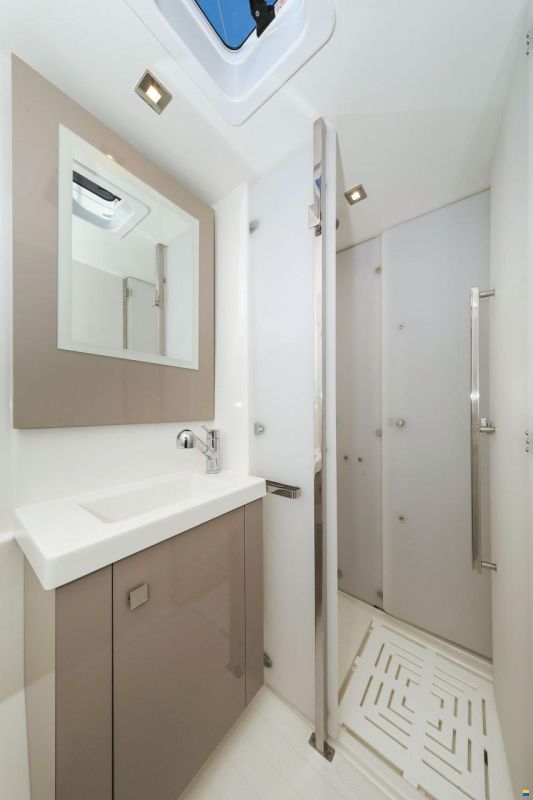 Fountaine Pajot Astrea 42