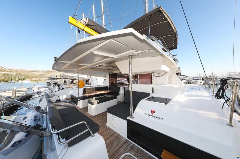 Fountaine Pajot Astrea 42