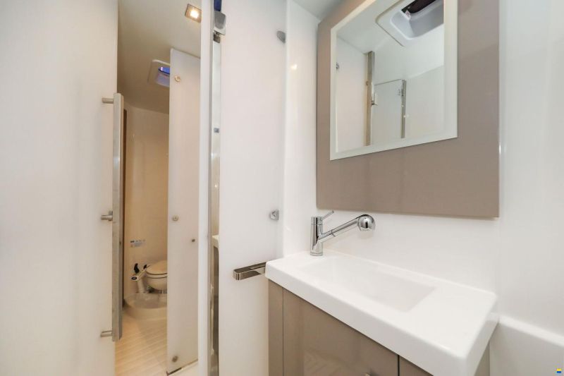 Fountaine Pajot Astrea 42