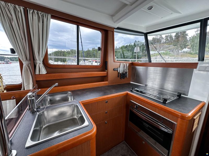 Beneteau Swift Trawler 34