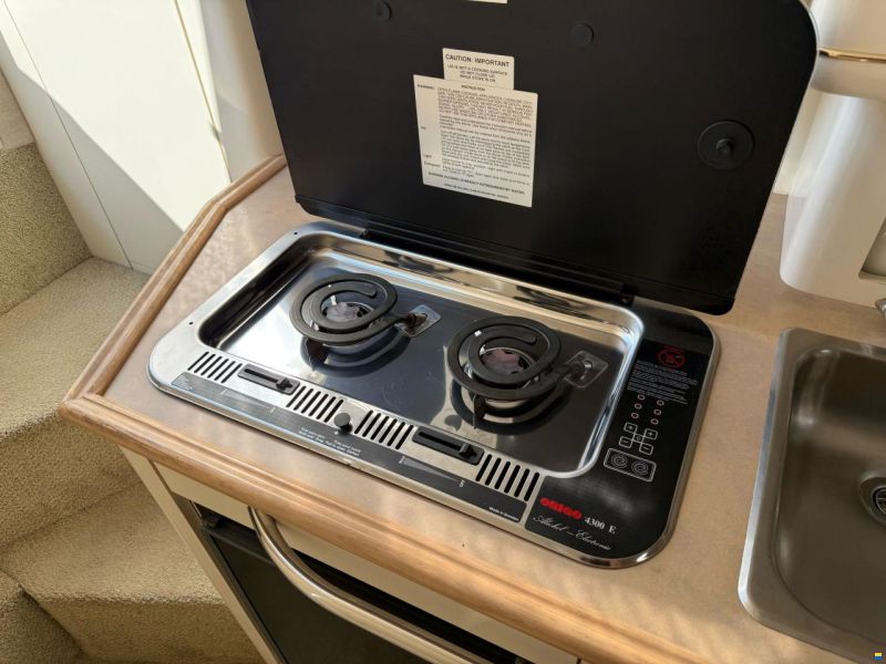 Maxum 2700 SCR