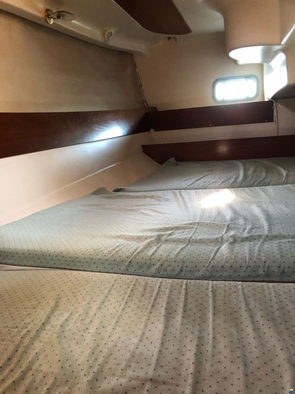 Beneteau Oceanis 321
