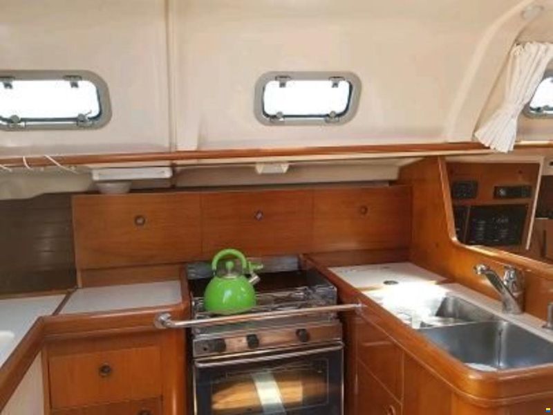 Beneteau Oceanis 321