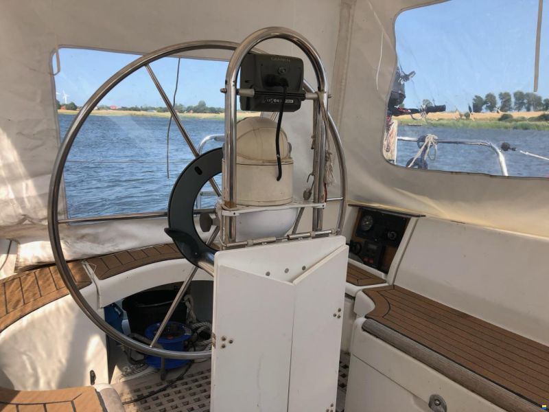 Beneteau Oceanis 321