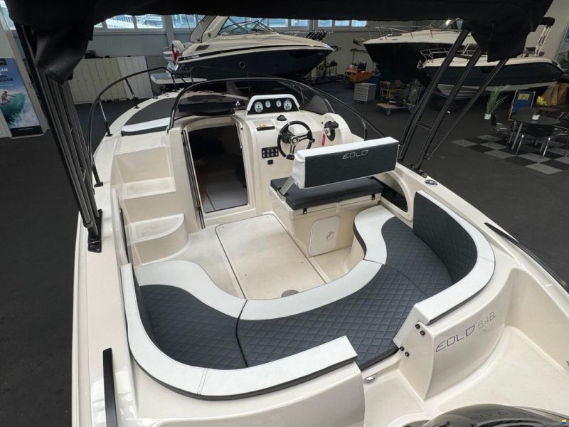 Eolo 6.4 EL Cabin