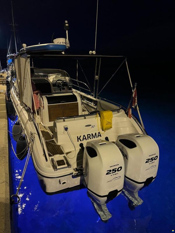 Ranieri Shadow 30