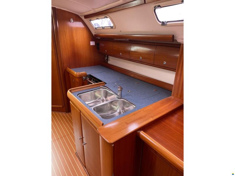 Bavaria 38