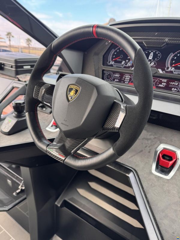 Tecnomar Lamborghini 63