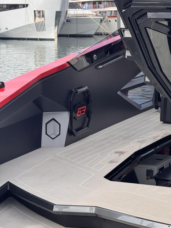 Tecnomar Lamborghini 63